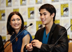 julia-jones-a-booboo-stewart.jpg