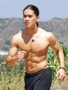 booboo-stewart--skace-v-horach-la.jpg